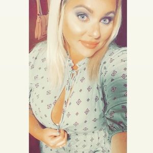 Meet your Posher, Coty